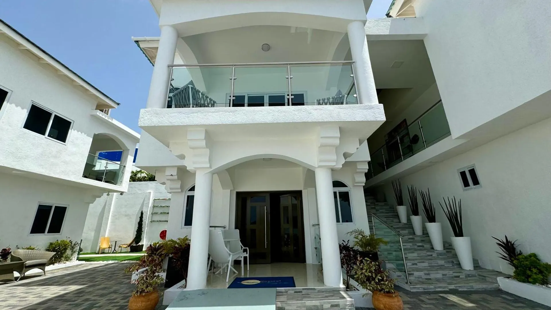 Locanda Hospitality Expert Bts 3 - Pool Beach & Bar Montego Bay