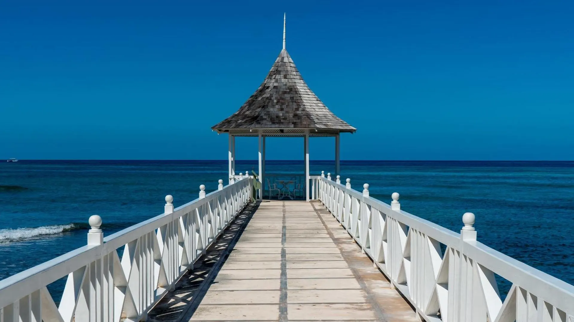 Hospitality Expert Bts 3 - Pool Beach & Bar Montego Bay Giamaica