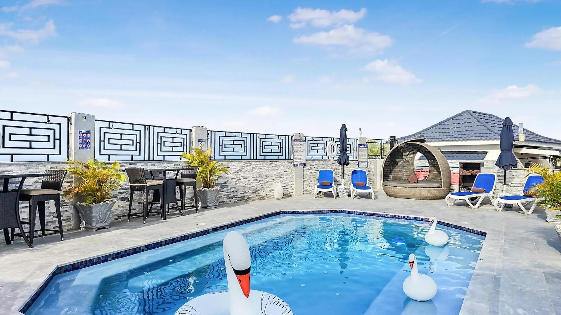 Hospitality Expert Bts 3 - Pool Beach & Bar Montego Bay Giamaica