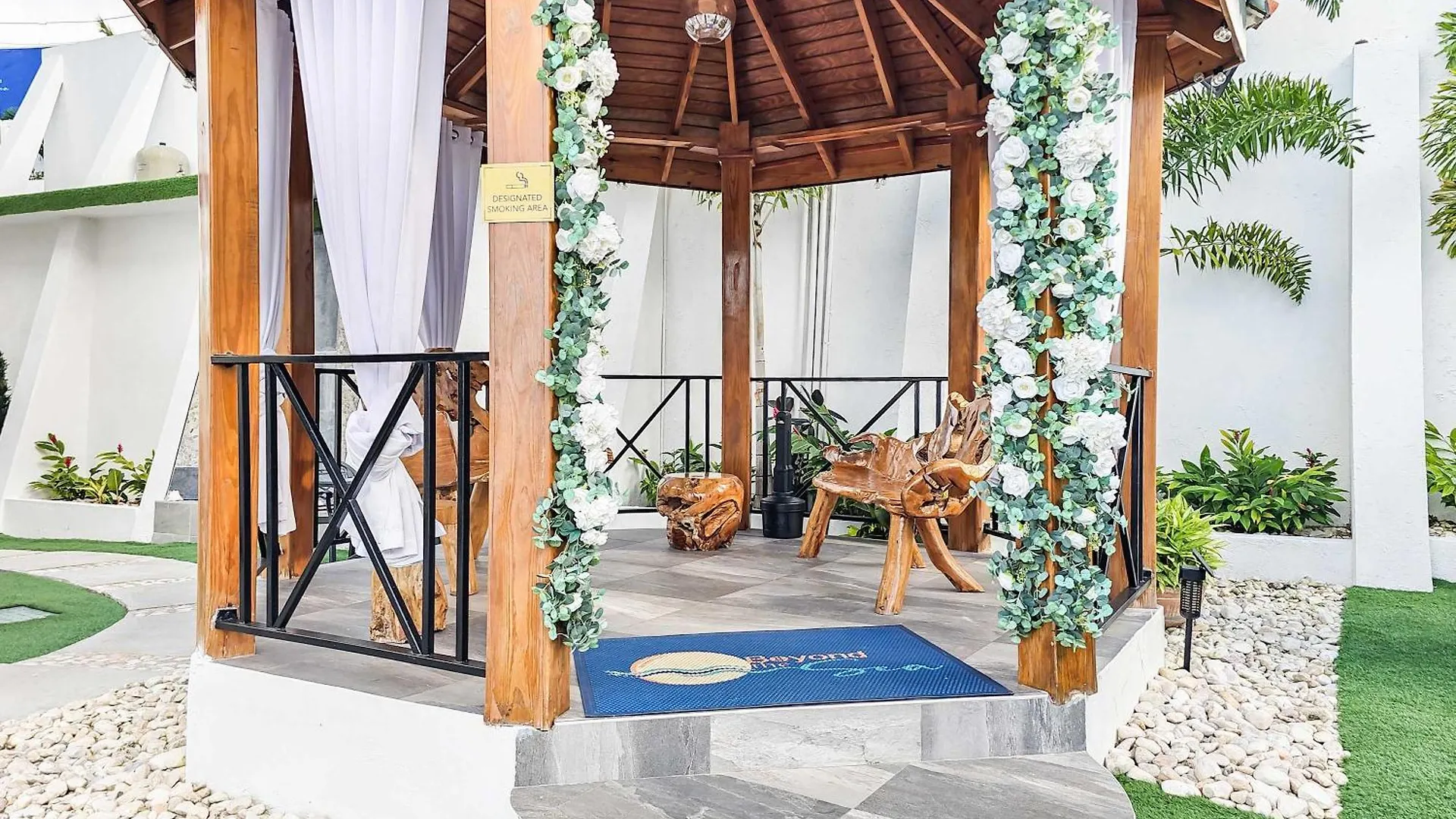 Hospitality Expert Bts 3 - Pool Beach & Bar Μοντέγκο Μπέυ 0*,